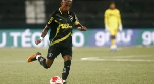Botafogo vira alvo de cobrança milionária do SPFC; saiba mais