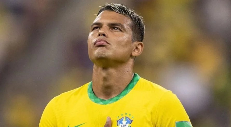 Thiago Silva monta “jogador perfeito” com Neymar e Vinícius Júnior; confira