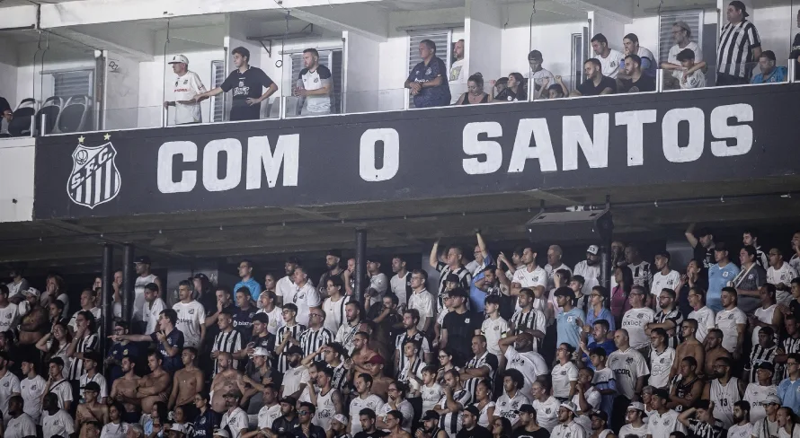 Santos se prepara para encarar campeão na estreia do Brasileirão Série B 