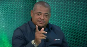 Vampeta aponta quatro camisas 10 extraordinários no Brasileirão: “São raros”