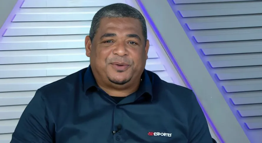 Vampeta compara Lucas Moura com dois meias do Brasileirão: “Não é camisa 10”