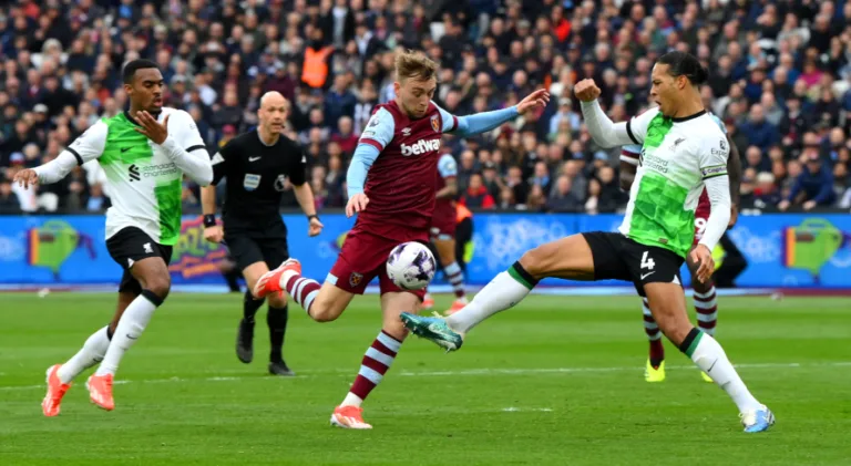 Em má fase, Liverpool tropeça contra o West Ham na Premier League