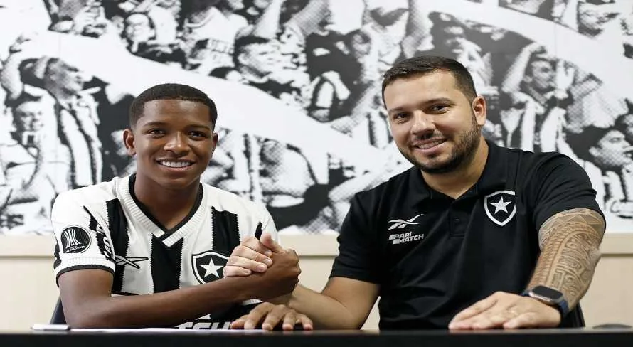 Botafogo renova com joia da base e multa ultrapassa R$ 500 milhões