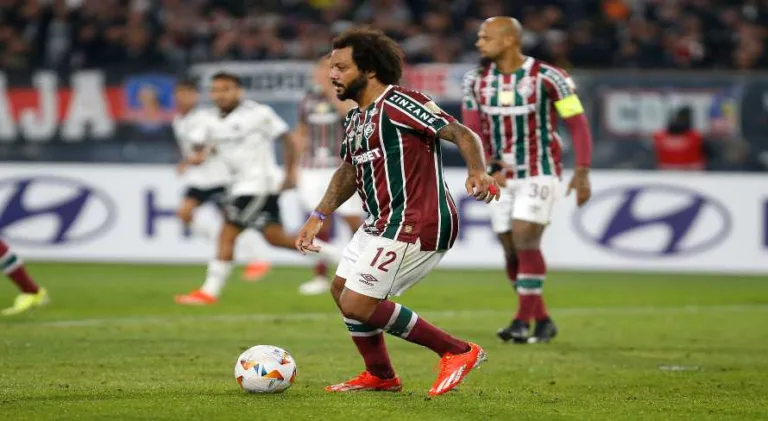 Fluminense suporta a pressão para conquistar a vitória sobre o Colo-Colo na Libertadores