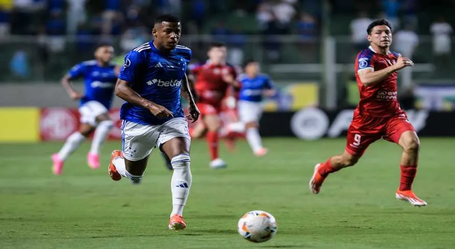 Cruzeiro inaugura o placar contra o Union La Calera na Libertadores; veja