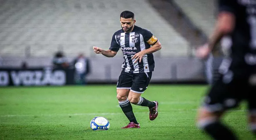 No apagar das luzes, Ceará garante vitória sobre a Chapecoense no Brasileirão Série B