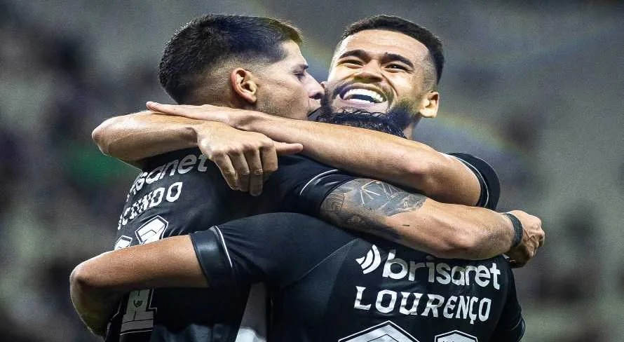 Ceará vence o Coritiba e entra para o G-4 do Brasileirão Série B