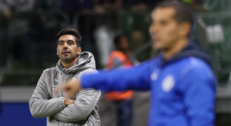 Arnaldo Ribeiro defende Abel Ferreira de críticas pelo desempenho no Palmeiras