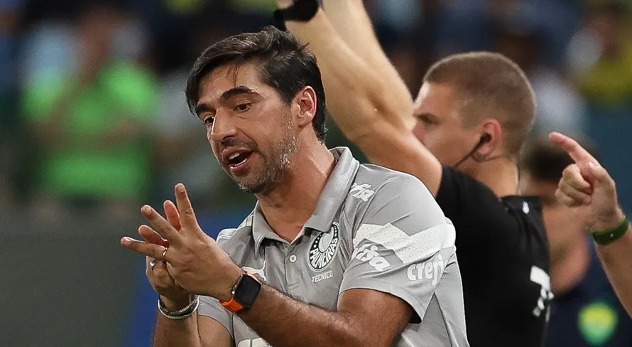 Técnico do Palmeiras deixa escapar um desejo que intriga os torcedores