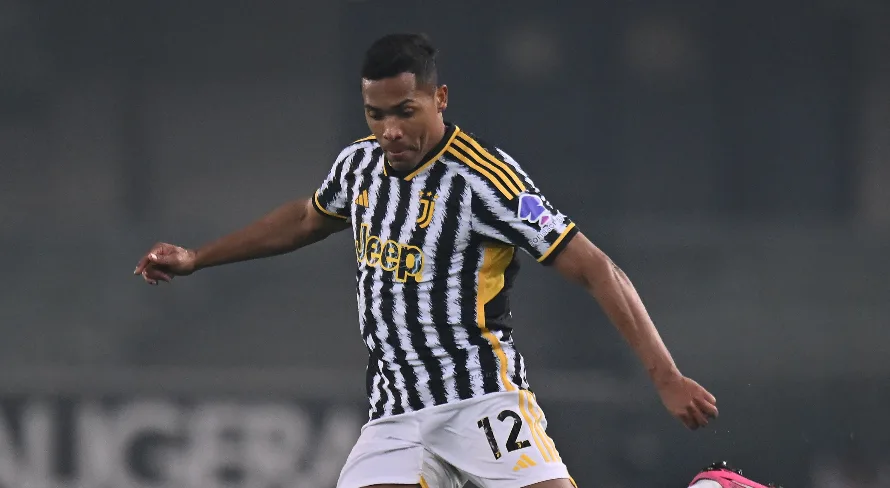 SPFC monitora no mercado da bola a indefinição de Alex Sandro na Juventus