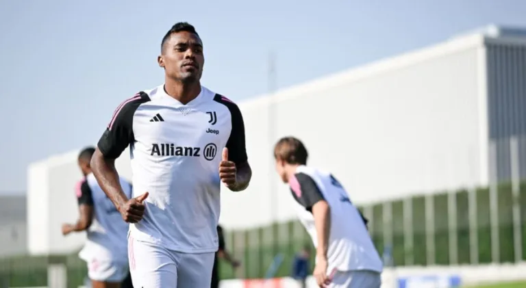 SPFC toma decisão sobre Alex Sandro no mercado da bola