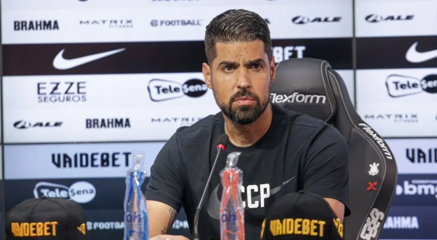 Casagrande critica António Oliveira após fala sobre jogador do Corinthians: “Não gostei”