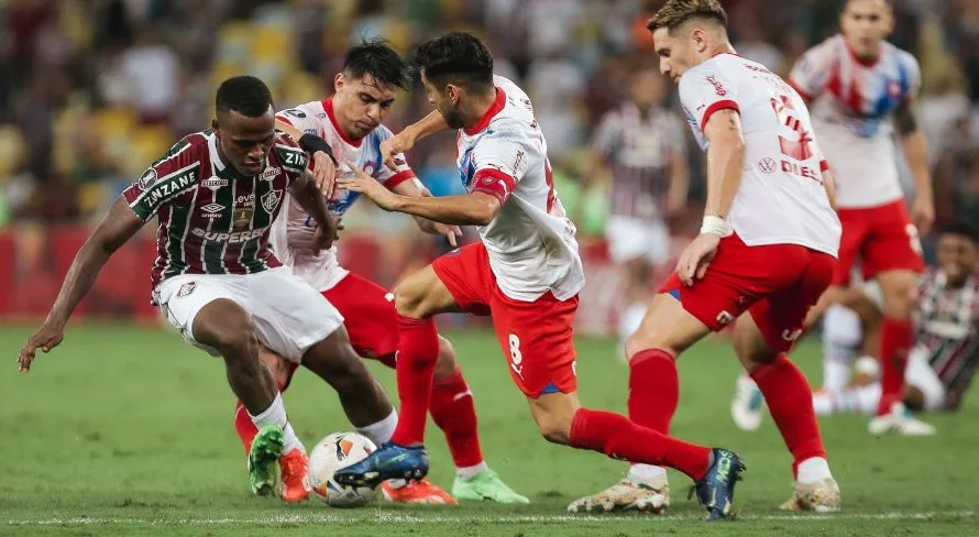 PVC manda recado a dois times brasileiros que não foram bem Libertadores: “Apuros”