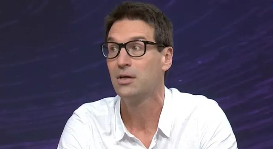 Arnaldo Ribeiro aponta técnico do Brasileirão que é “refém” de estilo de jogo: “Passou a acreditar”