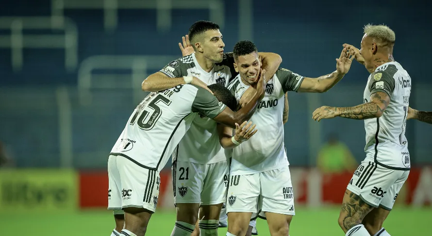 PVC aponta candidato a brigar com o Atlético-MG como melhor time da Libertadores 