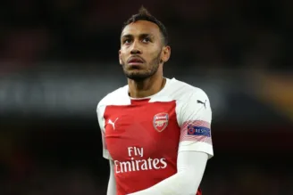 Aubameyang em campo pelo Arsenal em 2018