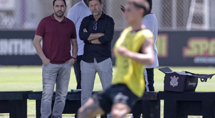 Presidente do Corinthians, Augusto Melo, diz que sua gestão faz um “trabalho fantástico”