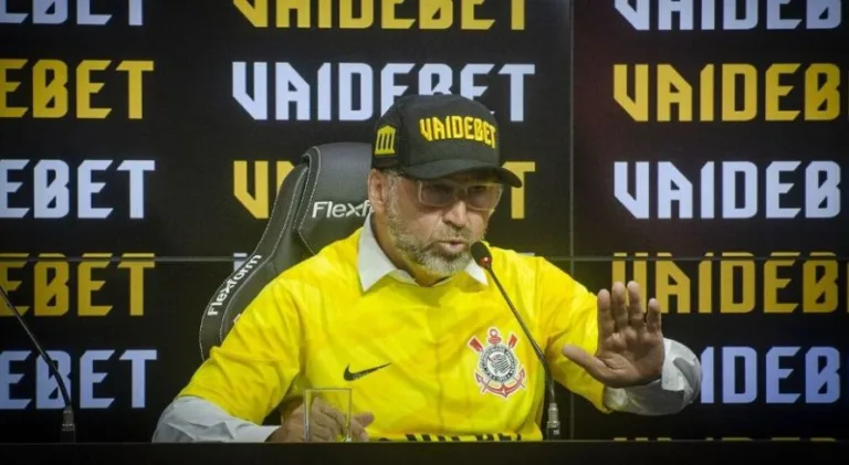 PVC aponta contradição de presidente do Corinthians sobre empresário; entenda