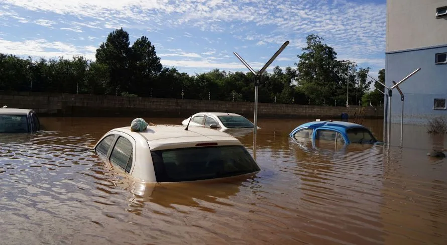 Jogador do Grêmio relata que funcionários perderam tudo com enchente no RS
