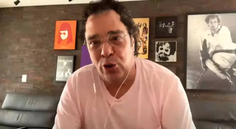 Casagrande se emociona ao ouvir Silvio Luiz narrar seus gols históricos; assista