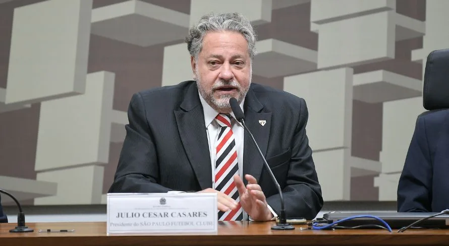 Presidente do SPFC critica Textor em depoimento no Senado