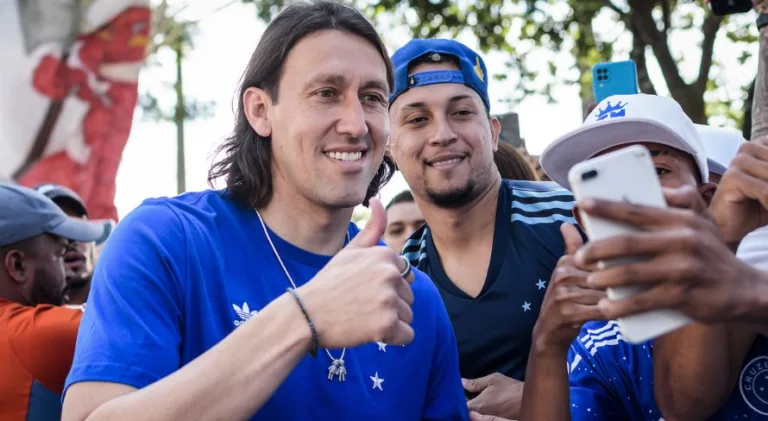 Eric Faria aponta jogador que pode inspirar Cássio no Cruzeiro