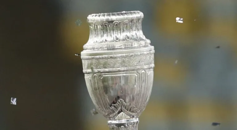 Entenda como funcionará o cartão rosa, novidade da Conmebol para a Copa América