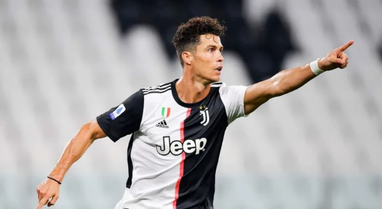 Ex-Juventus admite que idade atrapalhou Cristiano Ronaldo no clube: “Nível caiu”