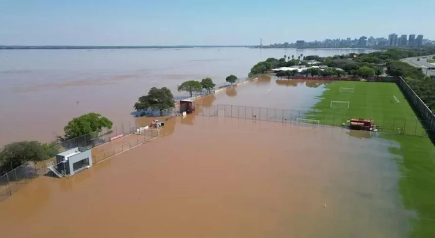 Mauro Cezar dispara após ser atacado nas redes sociais: “Imundos” 