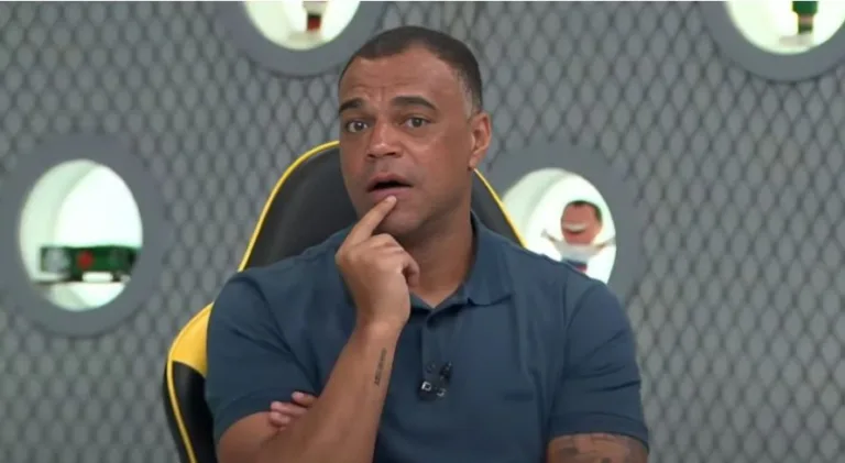 Denílson cobra Dudu e indica futuro do atacante no Palmeiras