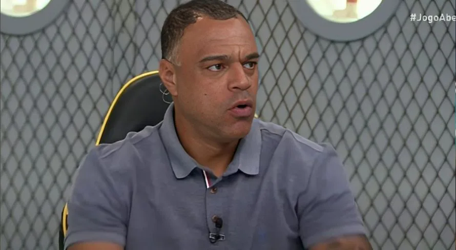 Denílson crava próximo jogador a “dar muito dinheiro” ao Palmeiras após Estêvão