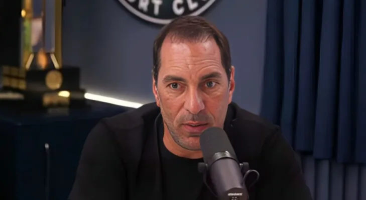 Edmundo elege torcida diferenciada no Brasil: “Não para de cantar” Edmundo elege torcida diferenciada no Brasil: “Não para de cantar”