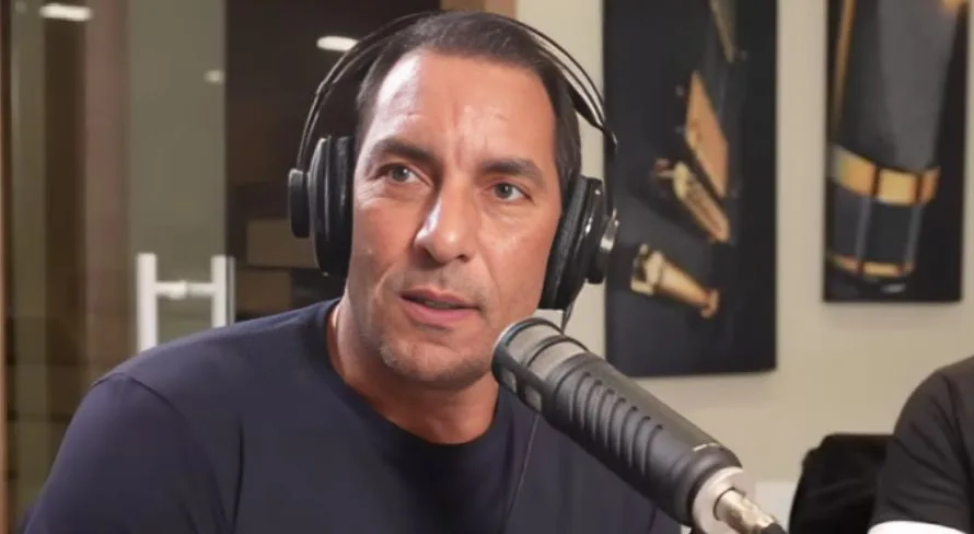 Edmundo reprova fúria de torcida do Brasileirão: “Acho isso errado” 