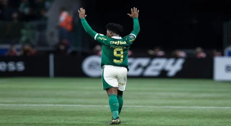 Palmeiras sem criatividade perde liderança geral da Libertadores na despedida de Endrick
