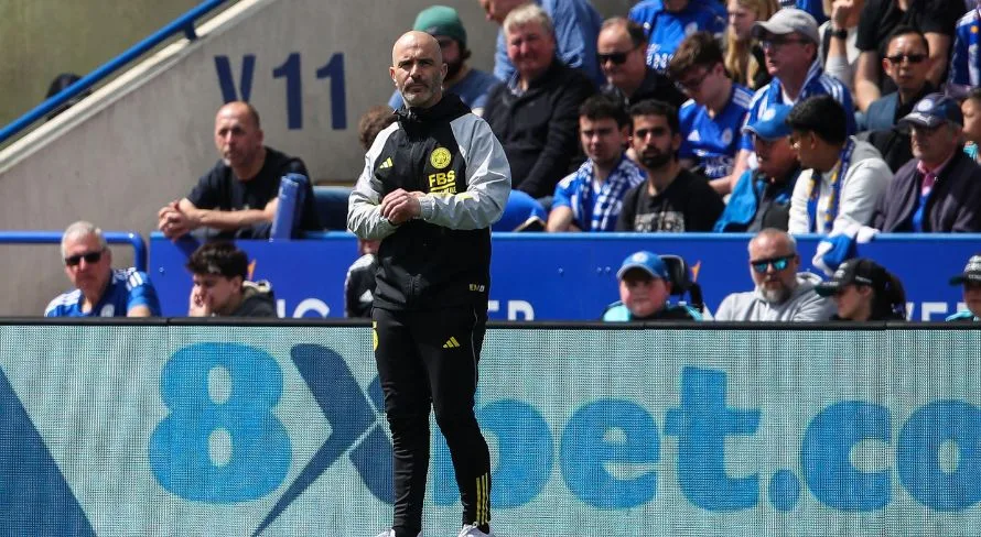 Chelsea fica próximo de acordo com o Leicester para anunciar novo treinador