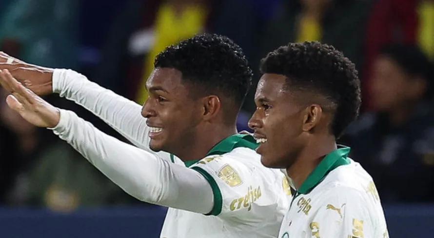 Time da Premier League monitora jogadores do Palmeiras