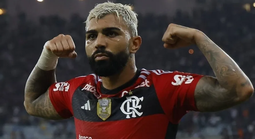 Léo Moura ignora Gabigol ao eleger top-5 de jogadores do Flamengo