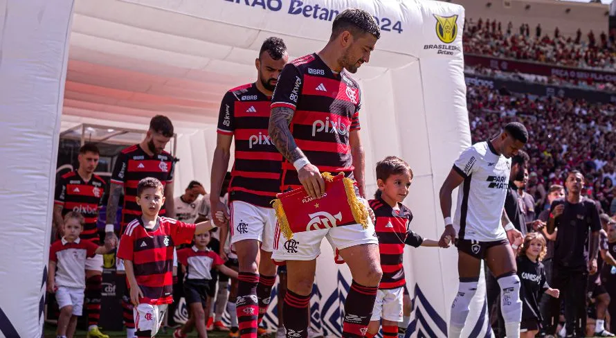 Flamengo muda para jogo contra o Corinthians; veja provável time