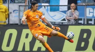 Cássio defendeu o Corinthians por 12 anos e se tornou um dos maiores ídolos da história do clube (Pedro H. Tesch/Getty Images)