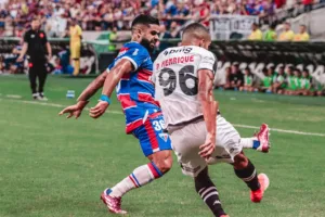 Roger Flores, da Globo, é acusado de clubismo em Fortaleza x Vasco: “Torceu contra”