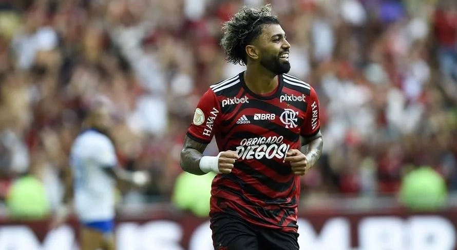 André Hernan aponta o que falta para o Corinthians tentar contratar Gabigol, do Flamengo 