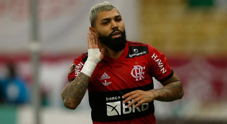 Rivellino indica futuro de Gabigol no Flamengo: “Quero ver encarar”