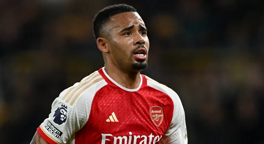 Especulado no Palmeiras, Gabriel Jesus teria “maldição do 9” no Arsenal