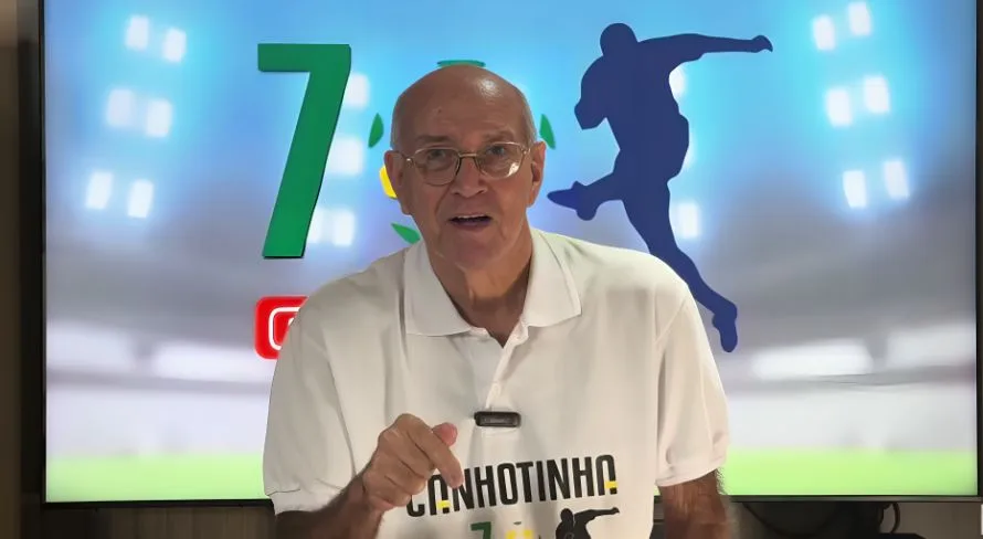 Gerson Canhotinha mantém visão sobre camisa 9 badalado no futebol brasileiro: “Não vem pro jogo”