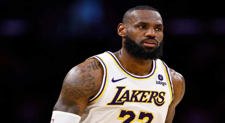 NBA: Filho de LeBron James é convidado para o Draft Combine 2024
