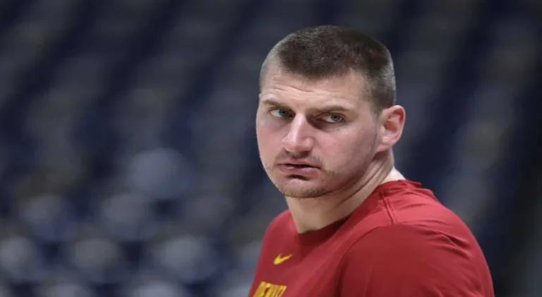 Nikola Jokic, dos Nuggets, é dúvida para a Sérvia nas Olimpíadas de Paris