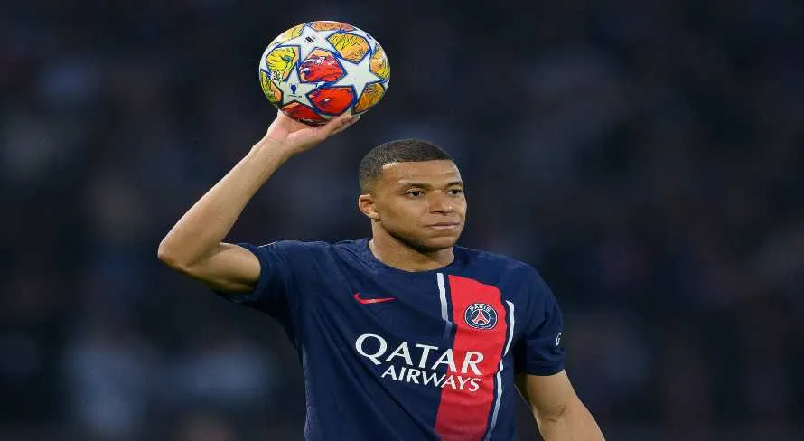 Jornal francês afasta Mbappé da Bola de Ouro após queda do PSG na Champions League