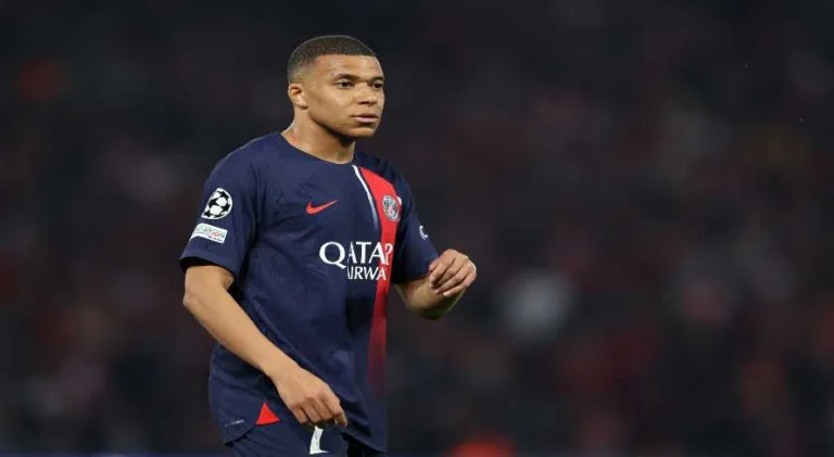 Mbappé analisa saída do PSG após título da Copa da França: “Pontada no coração”
