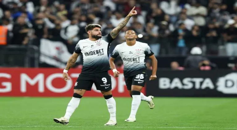 Corinthians anota mais dois contra o Argentinos Juniors na Sul-Americana; veja