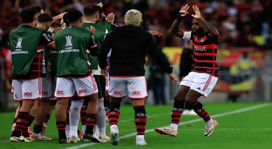 Gerson abre o placar para o Flamengo contra o Bolívar na Libertadores; veja